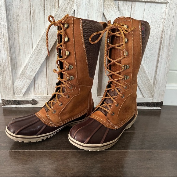 LL Bean Bar Harbor TEK 2.5 Waterproof Leather Duck Boots Carmel Brown - Picture 1 of 8